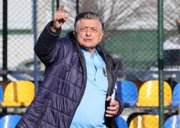 Yılmaz Vural yönetimindeki Menemen FK, play-off hattının dışında kaldı