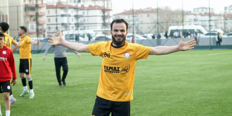 Gökhan Yeşilbaş hat-trick yaptı