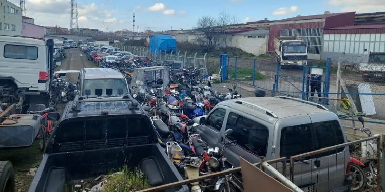 73 tescilsiz motosiklet trafikten men edildi
