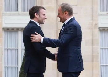 Polonya Başbakanı Tusk ile Fransa Cumhurbaşkanı Macron Paris’te bir araya geldi