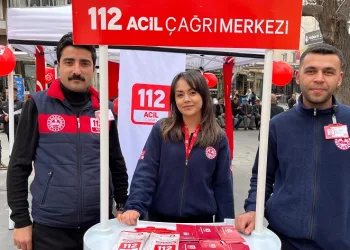 Sağlıkçılardan vatandaşlara 112’ye ‘gereksiz çağrı’ bilgilendirmesi