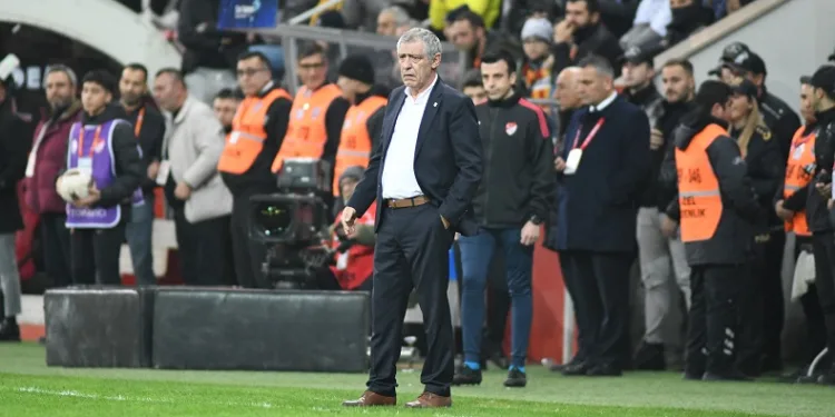 Beşiktaş Teknik Direktörü Fernando Santos: “İki takım da maçı kazanmak için oynadı ama beraberlik çıktı”