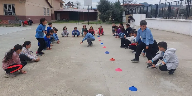 Aydın’da minikler, sporu yaşam tarzı haline getiriyor