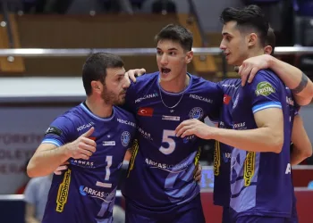 Kupa Voley: Arkas Spor: 3 – Galatasaray: 1