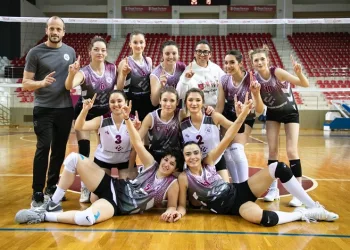 ESTÜ erkek ve kadın voleybol takımları Üniversitelerarası Voleybol Süper Ligi yükselme gruplarına katılacak
