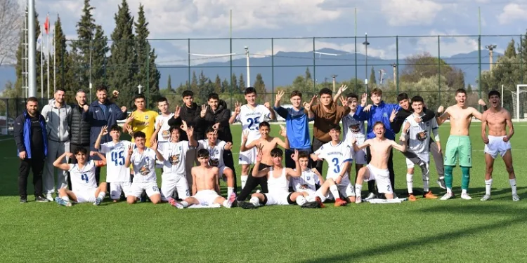 U16’da Manisa şampiyonu Yunusemre oldu