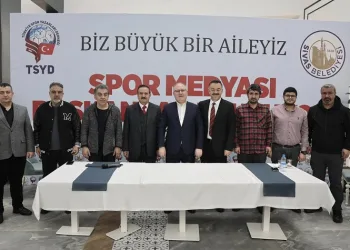 Sivas Belediye Başkanı Hilmi Bilgin’den Sivasspor’a bin 158 kombine desteği