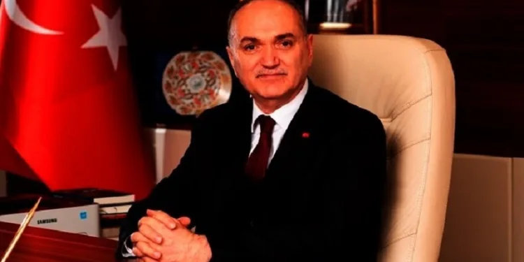 Maç bileti Düzce Belediye Başkanı Dr. Faruk Özlü’den
