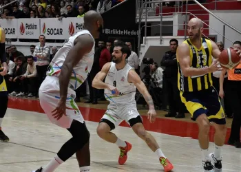 Fenerbahçe, ING Türkiye Kupası’nda yarı finalde