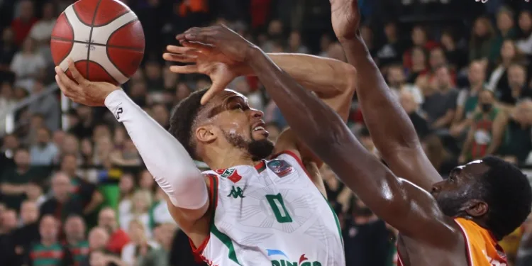 P. Karşıyaka, yarı finalde A. Efes’le karşı karşıya gelecek