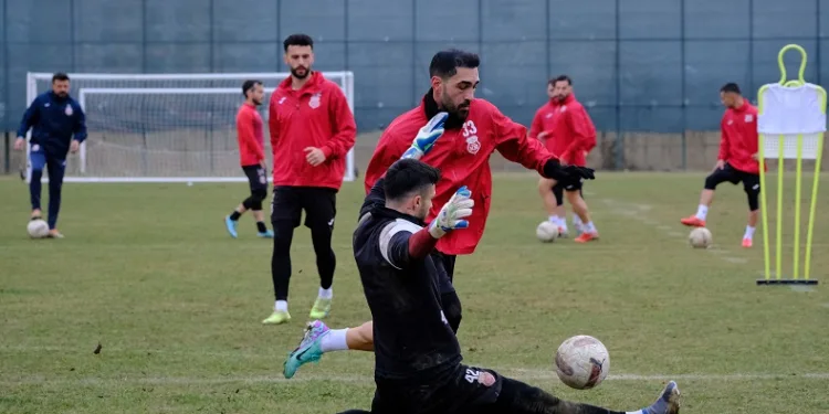 Zirve takibini sürdüren Kastamonuspor, Somaspor maçının hazırlıklarına devam etti