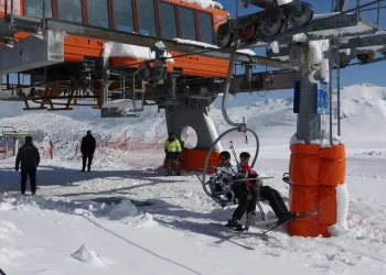 Davraz’da sezon açıldı, kayak heyecanı başladı