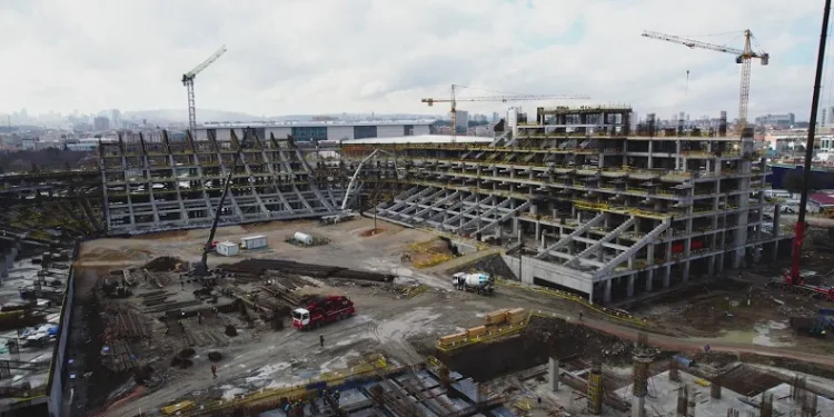 Ankara’da 45 bin kişilik yapılan stadyumun çalışmaları havadan görüntülendi