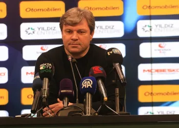 Kocaelispor’da Ertuğrul Sağlam ile yollar ayrılıyor