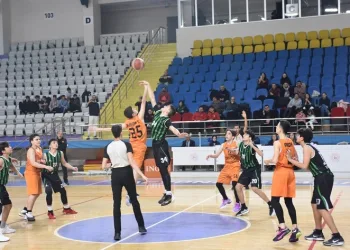 Basketbol U-14 ikinci Bölge Şampiyonası Afyonkarahisar’da başladı