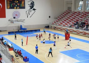 Bozüyük Belediyesi Eğitim ve Spor Kulübü çeyrek finalde Besni Gençlik Spor Kulübü’nü 3-0 yendi
