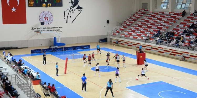 Bozüyük Belediyesi Eğitim ve Spor Kulübü çeyrek finalde Besni Gençlik Spor Kulübü’nü 3-0 yendi