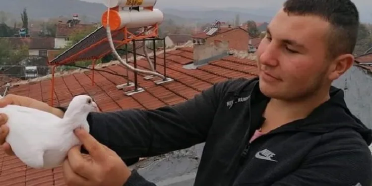 Bursa’da kazada hayatını kaybeden sürücü gözyaşları arasında toprağa verildi