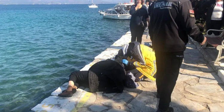 Özçekim yapmak isterken denize düştüler