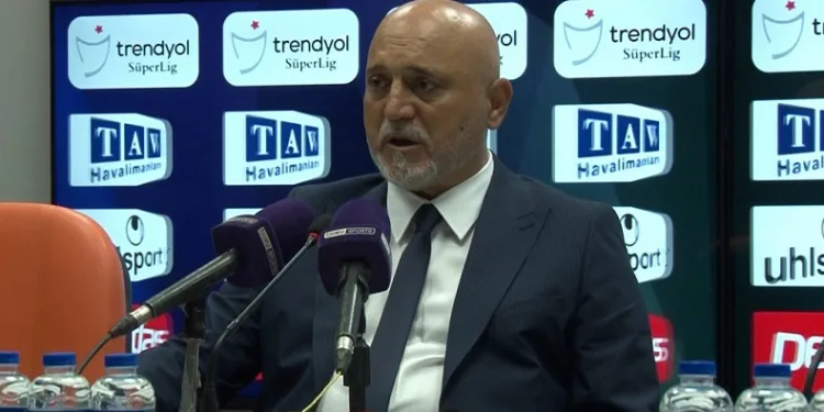 Adana Demirspor Teknik Direktörü Hikmet Karaman: “2-0’dan sonra alınan 1 puan gayet başarılı”