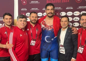Taha Akgül: “Serbest güreşte tarihi günler yaşıyoruz”