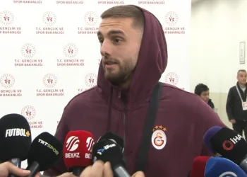 Berkan Kutlu: “Hocamız nerede görev verirse orada oynuyoruz”