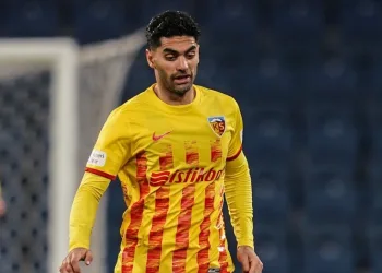Kayserispor’da Ali Karimi 3. golünü attı