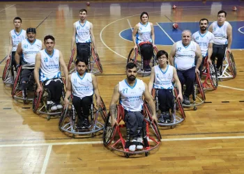 Pamukkale Belediyespor play-offa lider çıkıyor