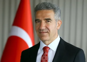 Karşıyaka’da Veysi Kubba istifa etti