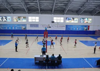 Sivas’ta düzenlenen 100. Yıl voleybol turnuvası tamamlandı