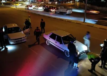 Silah ve uyuşturucu madde ele geçirildi