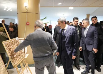 Düzce’nin sanat yuvasını Bakan Tekin açtı