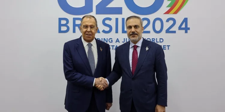 Dışişleri Bakanı Fidan, Rus mevkidaşı Lavrov ile görüştü