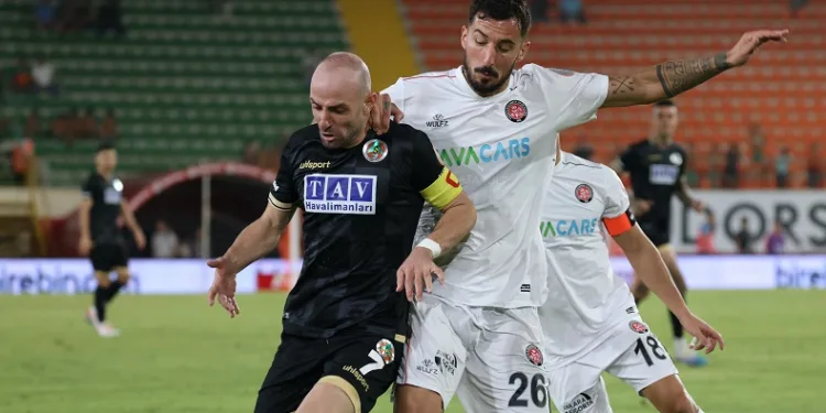 Fatih Karagümrük ile Alanyaspor 8. randevuda