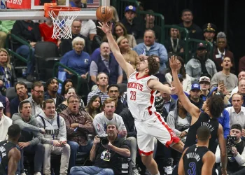 NBA’de Houston, Phoenix’i devirirken, Alperen Şengün’den double-double geldi