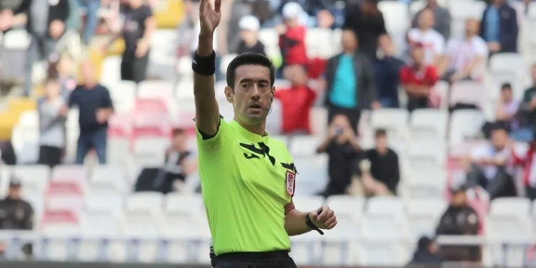 Burak Pakkan, Sivasspor’un 5. kez maçını yönetecek
