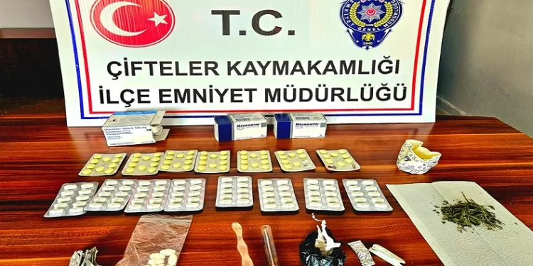 Uyuşturucu maddelerle yakalandılar