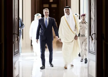 Yunanistan Başbakanı Miçotakis, Katar Emiri ile görüştü