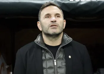 Galatasaray Teknik Direktörü Okan Buruk: “Dünyanın hiçbir yerinde olmayacak bir şey”