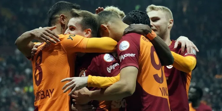 Galatasaray evindeki kaybetmeme serisini 31 maça çıkardı