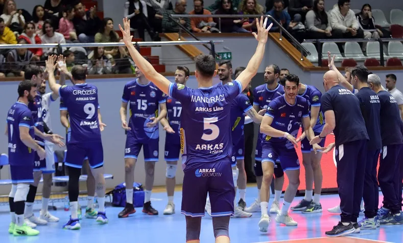 Arkas Spor, final bileti için sahaya çıkıyor