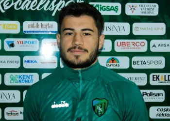 Kocaelispor’lu futbolcu Mesut Can Tunalı: “Herkes elini taşın altına koymak zorunda”