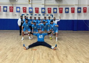 Van Erek Beş Yıldız Hentbol Takımı play-off’ta