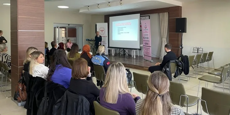 Kadın çalışanlara yönelik erken teşhis eğitimi