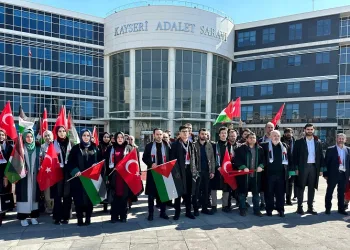Hukukçular siyonist zulme karşı yürüdü