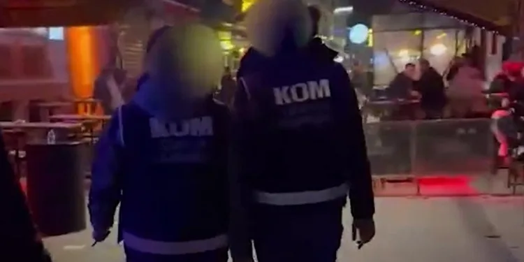 İzmir’de eğlence mekanlarına sahte alkol baskını