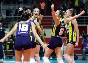Fenerbahçe Opet, adını yarı finale yazdırdı