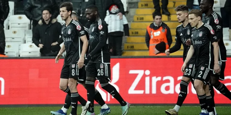 Salih Uçan golle 11’e döndü