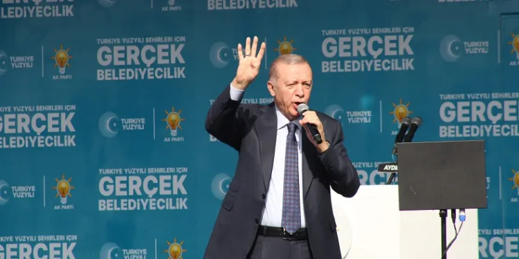 “Belediyecilikte bizimle yarışacak kimse yok”