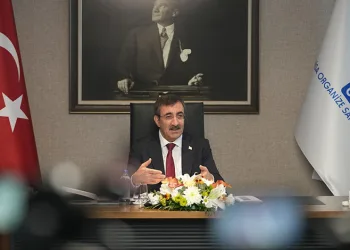 “60 milyon turist hedefimiz var”